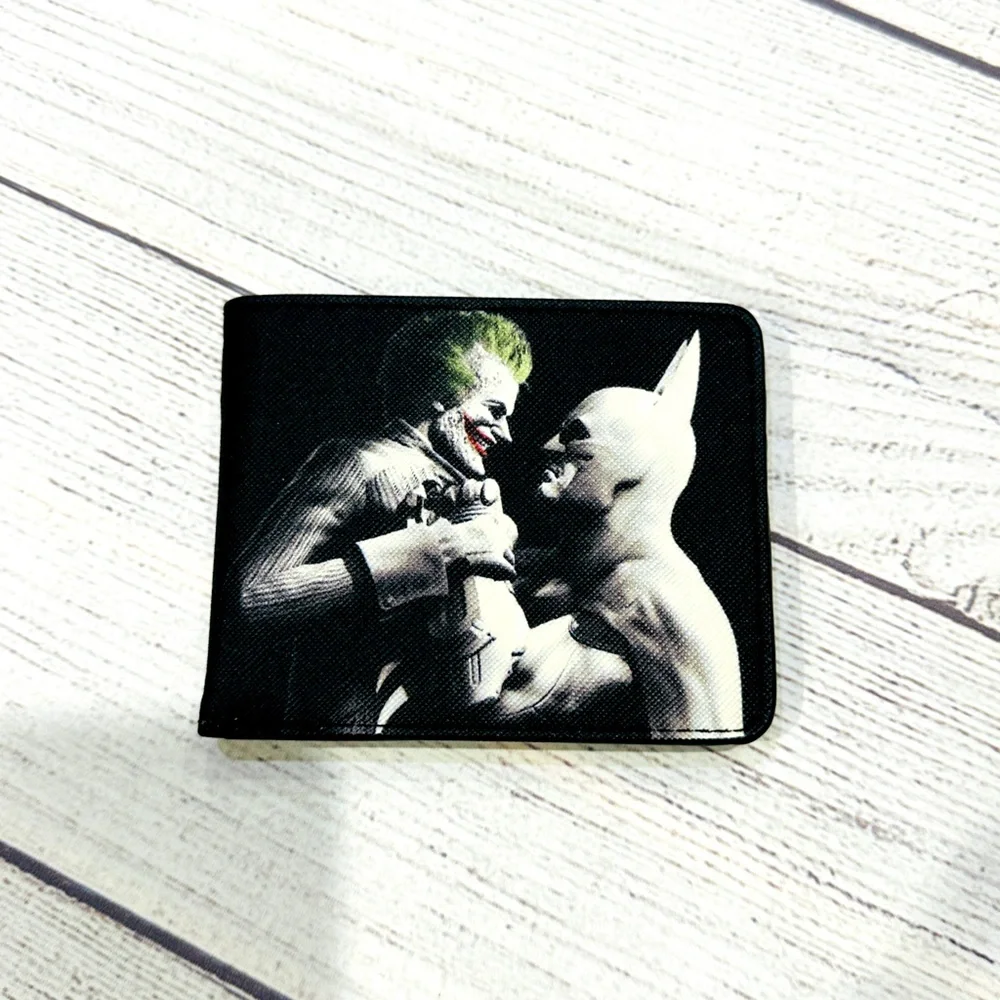 Batman Arkham City Bi-fold Wallet - Picture 2 of 3